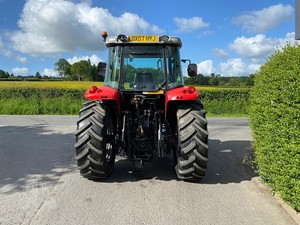 รถแทรกเตอร์สำหรับเดิน4ล้อแมสซีย์เฟอร์กูสัน5460 120HP อุปกรณ์ฟาร์มมือสองพร้อมมอเตอร์4WD - Product Image 3
