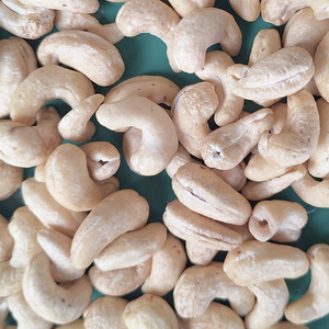 Noix de cajou brutes Offre Spéciale Noix de cajou Noix de cajou brutes du Vietnam Noix de cajou brutes de Thaïlande Emballage de marque privée disponible - Product Image 1