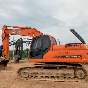 รถขุดดูซาน DX225 มือสอง ขนาดกลาง 22.5 ตัน รุ่น DH225 DX215 อะไหล่หลักคุณภาพสูง ลูกปืนคุณภาพดี รุ่นปี 2023 บุ้งกี๋ 1.2 เมตร - Product Image 1