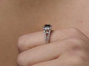 แหวนแซฟไฟร์ตัดสดใสสีเงินสเตอร์ลิง925สุดทันสมัยทันสมัยชุบทองหรูหราของขวัญเครื่องประดับงานแต่งงานสำหรับผู้หญิง - Product Image 4