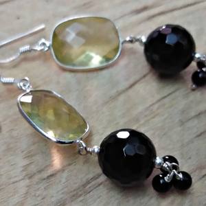 Venta al por mayor joyería de latón Limón-Calcedonia mezcla de piedras preciosas hermosos pendientes de gota con chapado en oro joyería de latón clásica hecha a mano - Product Image 1