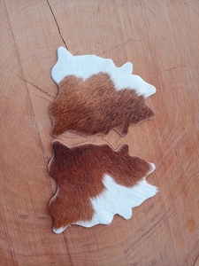 Juego de Posavasos de Cuero, Posavasos con Estampado de Vaca, Posavasos Rústicos para Decoración de Casa de Campo, Posavasos de Cuero Hechos a Mano, Regalo - Product Image 3
