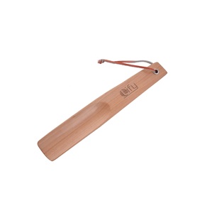 Klaxon de chaussure en bois de vente personnalisée de belle qualité pour l'aide de chaussures pour la maison hôtel klaxon de chaussure en bois de taille personnalisée avec suspension en cuir - Product Image 3