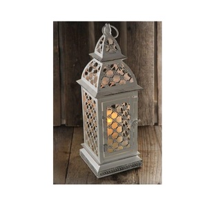 Linterna de vela de metal con paneles de vidrio y mango adecuado para bodas, fiestas, jardín, patio, iluminación de eventos y ambiente hermoso - Product Image 1