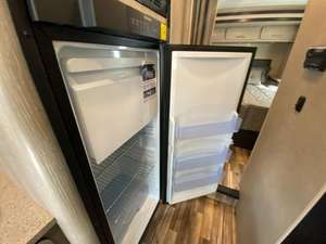 OFERTA CON DESCUENTO: R-e-n-e-g-a-d-e Villagio 25QRS 2016 Usado, Listo para Comprar - Product Image 4