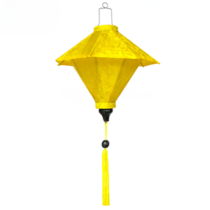 Lanterne décorative en forme de parapluie Lampe suspendue en soie de bambou du Vietnam pour le marché de nuit, le patio et les événements - Product Image 1