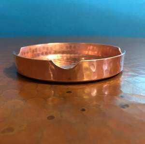 Cendrier vintage élégant en laiton, décor à la maison, comptoir de table, cendrier à cigarettes pour hôtel restaurant, bureau à domicile, intérieur et extérieur - Product Image 4