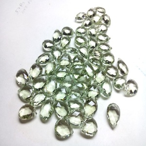 Piedra de cristal de amatista verde con gotas facetadas sintéticas - Product Image 1