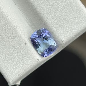 1.40 Carat High Quality Tanzanite <b>Cushion</b> Cut Bio-Colored Gemstone 100% Natural <b>White</b> Tanzanite Blue 8x6 MM 3mm Loose Gemstones - Product Image 3
