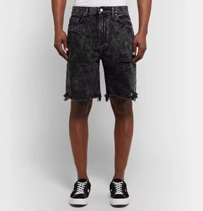 กางเกงขาสั้นเอวสูงของผู้ชายกางเกงขาสั้นผ้ายีนส์ทรงหลวมฟอกสีกรดชุดสตรีทแวร์ปักลาย - Product Image 1