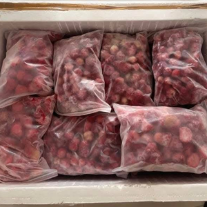 Fraise congelée IQF en vrac pour le traitement de confiture et de dessert de boisson - Product Image 5