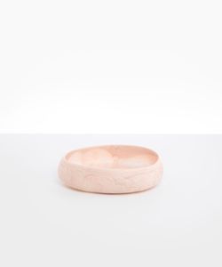 Bol décoratif en résine de roche moyenne Design de tourbillon artisanal pour la décoration intérieure Pièce de service élégante pour la salle à manger Ustensiles de cuisine modernes - Product Image 3