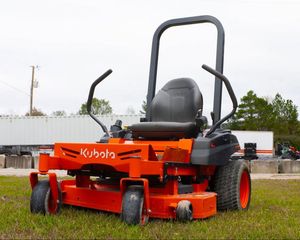 Tondeuse à gazon Kubota ZD1211-3-60 à braquage zéro – Moteur diesel 55435 haute efficacité - Product Image 2