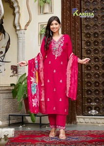 Fil de tissage en viscose fantaisie Work Kurti Bottom avec collection Dupatta disponible au tarif de gros idéal pour les tenues de fête - Product Image 3