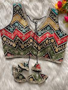 Vente chaude Belle Dressing Fancy Festival Wear Exclusive Georgette Silk Kashmiri Work Blouse Fournisseur et exportateur indien - Product Image 4