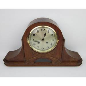 EYE CATCHING ; Designed for quiet operation amazing table <b>clock</b> offers peaceful timekeeping without loud ticking noises - Product Image 3