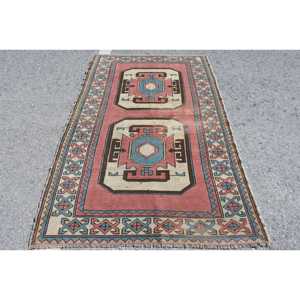 Alfombra vintage de 4.4x7 pies, alfombra turca con motivos de plantas y árboles rojos - Product Image 1