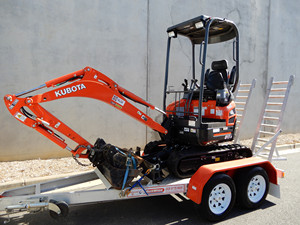 รถขุดขนาดเล็ก Kubota แบบตีนตะขาบ สำหรับงานก่อสร้างในฟาร์มและจัดสวน - Product Image 5