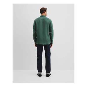 Chemise pour homme au design classique, conçue pour un usage quotidien, offrant une liberté de mouvement confortable, un tissu durable et un style propre - Product Image 4