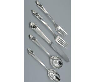 Juego de cubiertos de metal pulido de peso pesado Premium Cubiertos de metal de grado de restaurante Colección de comedor Essentials Premium Modern - Product Image 3