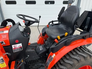 Tracteur diesel compact Kubota avec chargeur et tondeuse - Product Image 5
