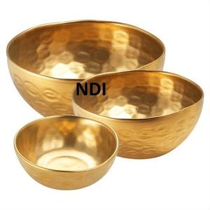 Bol en laiton de grande capacité de style moderne fabriqué à la main pour servir des aliments et des fruits décoration de la maison dessus de table bol décoratif en métal - Product Image 5