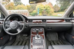 Audi A8 4.2 Quattro 2005 USADO con Volante a la Izquierda/Derecha - Product Image 3