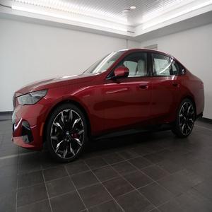 ¡Oferta Imperdible! BMW i5 eDrive40 M Sport 2024 Súper Limpio, Automático, Tracción Trasera, Equipamiento de Lujo, Color Vino, Sedán de Lujo - Product Image 2