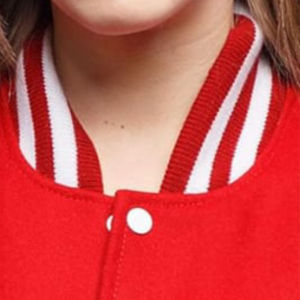 Veste universitaire en cuir pour femmes de qualité supérieure personnalisée avec broderie et boutons à col en V - Product Image 6