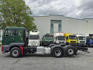 รถบรรทุก MAN TGS 26.500 แชสซี 6x2 ดีเซล ยูโร 6 เกียร์ธรรมดา พวงมาลัยซ้าย 12 สปีด 450 แรงม้า สำหรับงานขนส่ง ใหม่ - Product Image 6
