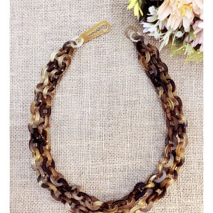 Collier de luxe en corne de buffle fait à la main, bijoux naturels et durables pour femmes, haute qualité - Product Image 1