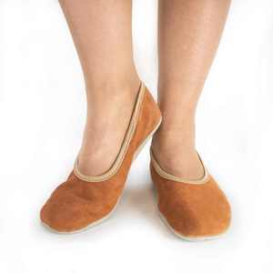 Zapatos de gimnasia rítmica para mujeres y niñas con logotipo personalizado de su propio fabricante zapatos de media punta Lírica de microfibra - Product Image 1