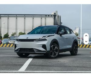 Lynk & Co 06EM P 2023 EM P126 Longue portée Taille des pneus R18 Sièges en cuir Caméra arrière Conduite à gauche - Product Image 1