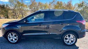 Certificado usado 2015 Ford Escape titanio OEM arranque remoto calentadores de asiento techo corredizo - Product Image 5