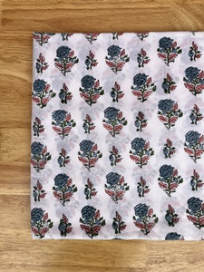 Tela de estampado de bloque de Jaipur Floral moderno de algodón suave hecho a mano indio, <span class=keywords><strong>Material</strong></span> de vestido de estampado de bloque, tela de algodón indio - Product Image 3