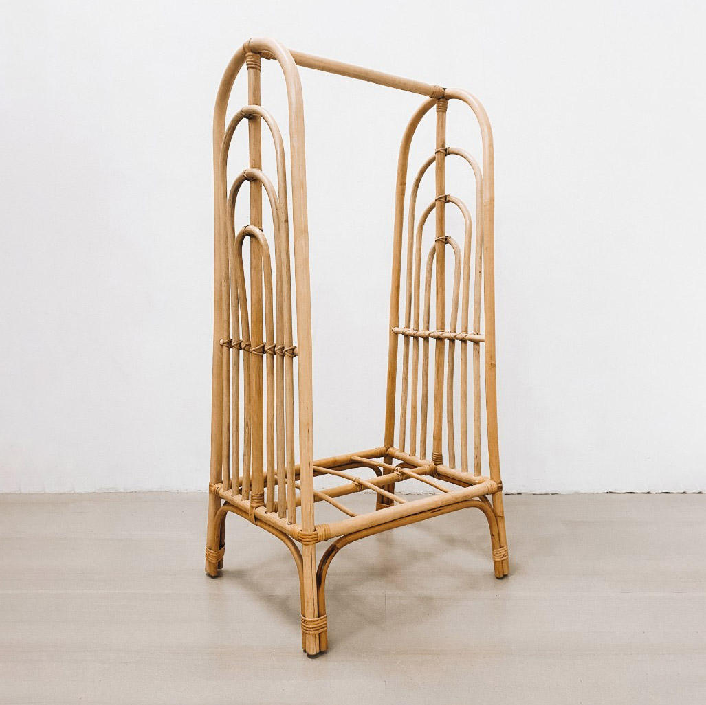 New design clothes hanging rails rattan wood rack cheapest price clothing  rail stand for wholesale from Vietnam