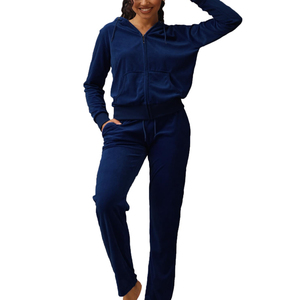 Ensemble sweat à capuche et pantalon de survêtement en velours lourd de fabrication professionnelle survêtement en velours de conception personnalisée pour les femmes - Product Image 1