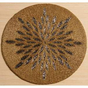 Napperons perlés décoratifs avec broderie de perles de rocaille pour les occasions festives Napperon unique personnalisé en broderie perlée - Product Image 1