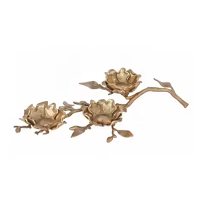 Bougeoir au design antique Bougeoir en aluminium pour la décoration de maison et de mariage de haute qualité et à têtes multiples - Product Image 6