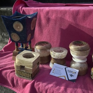 Diffuseur d'encens multi-saisons artisanal en bois et résine époxy écologique, fabrication sur mesure de qualité supérieure - Product Image 6