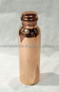 Pichet à eau en cuivre en cuivre poli avec finition élégante Parfait pour la maison et la cuisine comme articles de décoration de table - Product Image 2