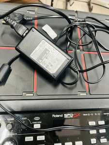 Batterie de percussions de qualité supérieure avec support de pad, 100% d'origine, scellée en usine avec 1 an de garantie. - Product Image 4