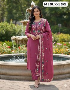 Conjunto de Kurti de Seda Romana de Alta Calidad Hecho a Mano para Mujer, con Dupatta Jacquard y Pantalón, en Existencia - Product Image 3