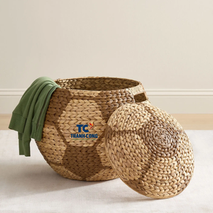 Panier de rangement en jacinthe d'eau fabriqué au Vietnam pour la décoration intérieure Organisateur de sport et de salle de bain pour le rangement des vêtements et du football - Product Image 1
