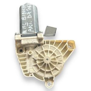 MOTORINO ALZAVETER ด้านหน้าขวาเมอร์เซเดส คลาส บี W245 1st Series A 169 820 44 42(05>11) - Product Image 1