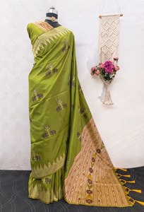 Sari en soie brute de qualité supérieure, tissé à la main, avec un travail de tissage Ikkat, au prix le plus bas, fournisseur de Surat, exportateur de mode féminine - Product Image 6