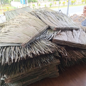 หลังคาจากใบปาล์มเสริมแรงจากเวียดนาม ให้การบังแดดที่เชื่อถือได้และสร้างสรรค์รูปแบบหลังคาแบบเกาะ - Product Image 1