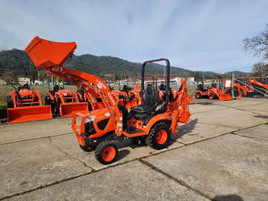 รถแทรกเตอร์ล้อยาง Kubota BX23S สำหรับงานฟาร์มและก่อสร้าง สภาพใช้งานน้อย รถไถสวน ลดราคาพิเศษ จัดส่งรวดเร็ว รับประกัน - Product Image 6