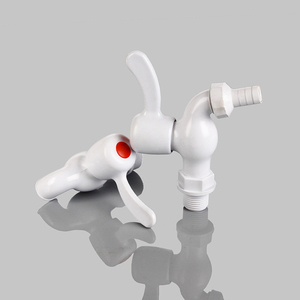HONGKE Fabricant professionnel de robinets à poignée rotative en PVC 1/2 et 3/4, couleur blanche, pour le marché sud-américain - Product Image 6