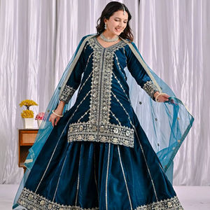 Ensemble de costume de luxe en velours extensible brodé noir, haut tendance, sharara palazzo, pour soirée, nouvelle arrivée, saisonnière - Product Image 1